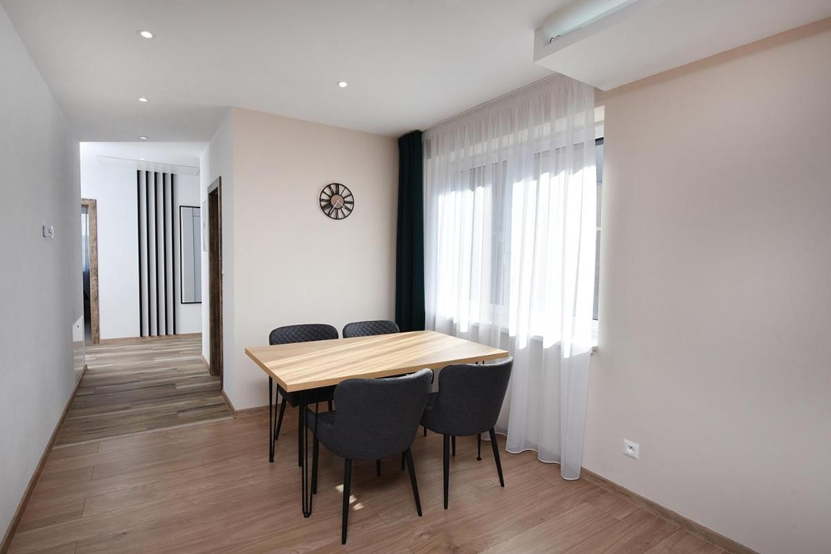 Apartmany Virbo เวอร์โบว์ ภายนอก รูปภาพ