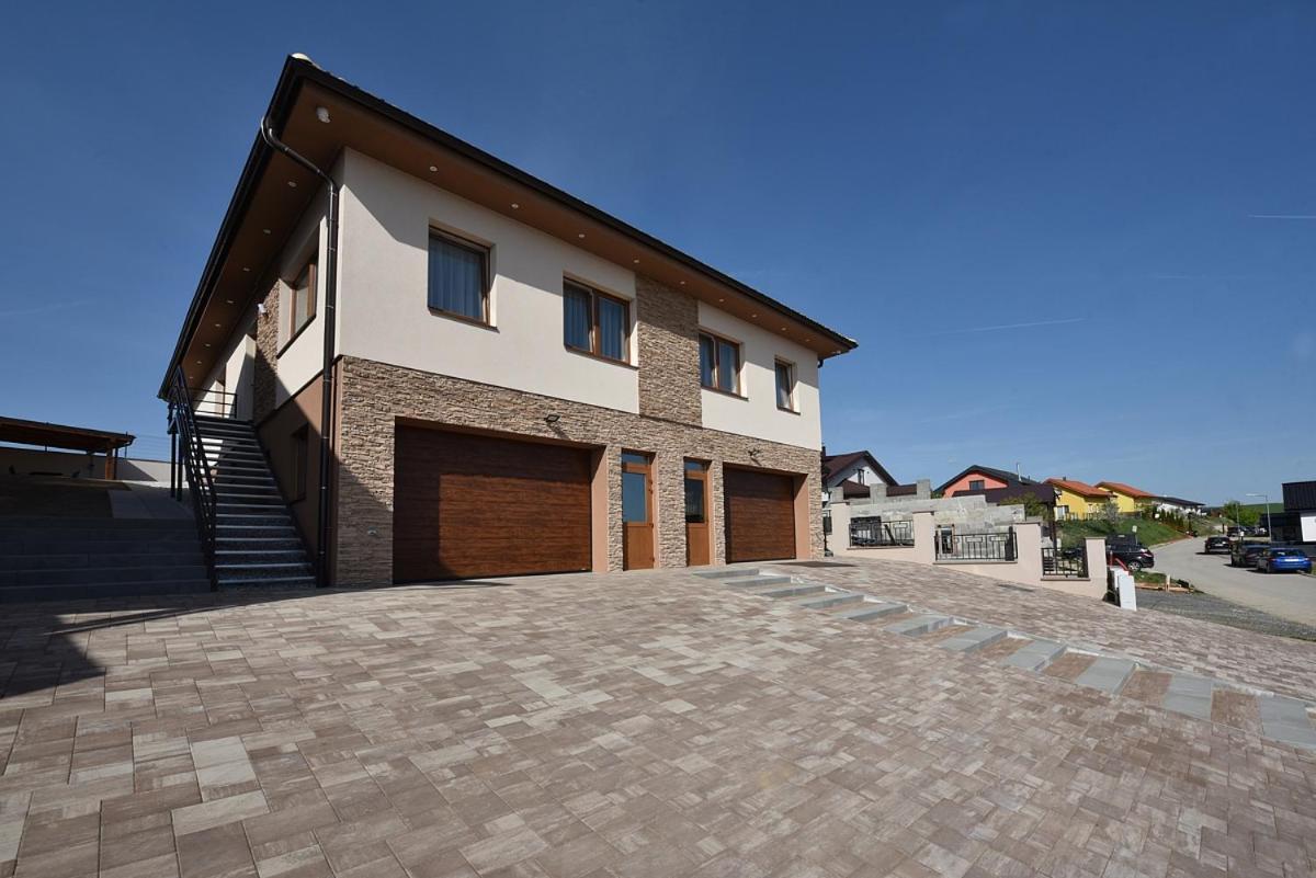 Apartmany Virbo เวอร์โบว์ ภายนอก รูปภาพ